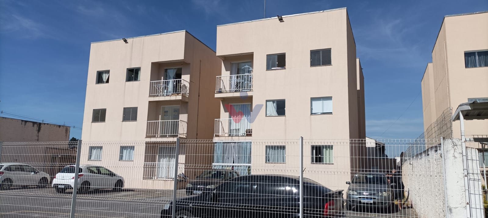 Belo Apartamento de 3 Quartos no Bairro Atuba  Conforto e Prat...