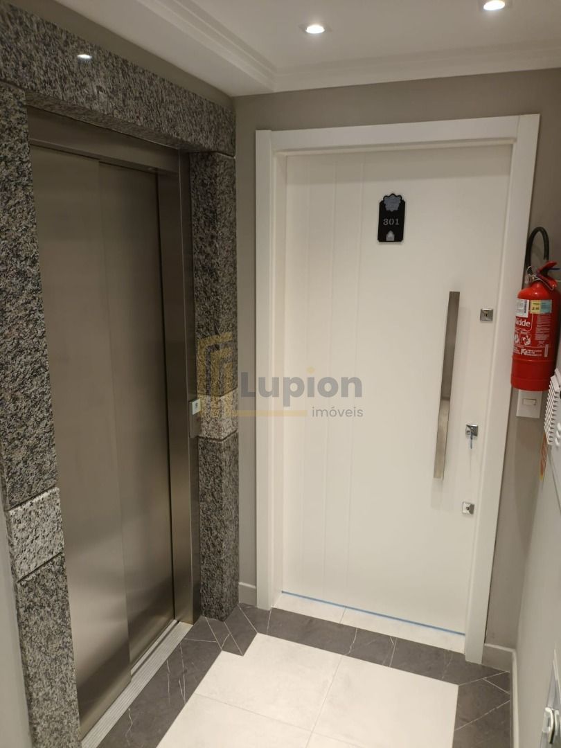 Apartamento com Suíte e Espaço Gourmet no Residencial Zeus  Po...
