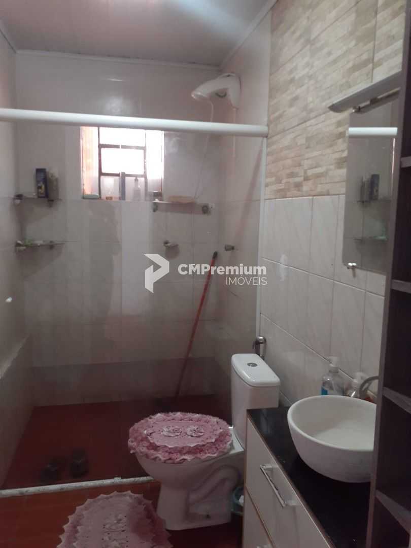 Oportunidade  Imóvel Reformado no Uberaba  Próximo à BR 277