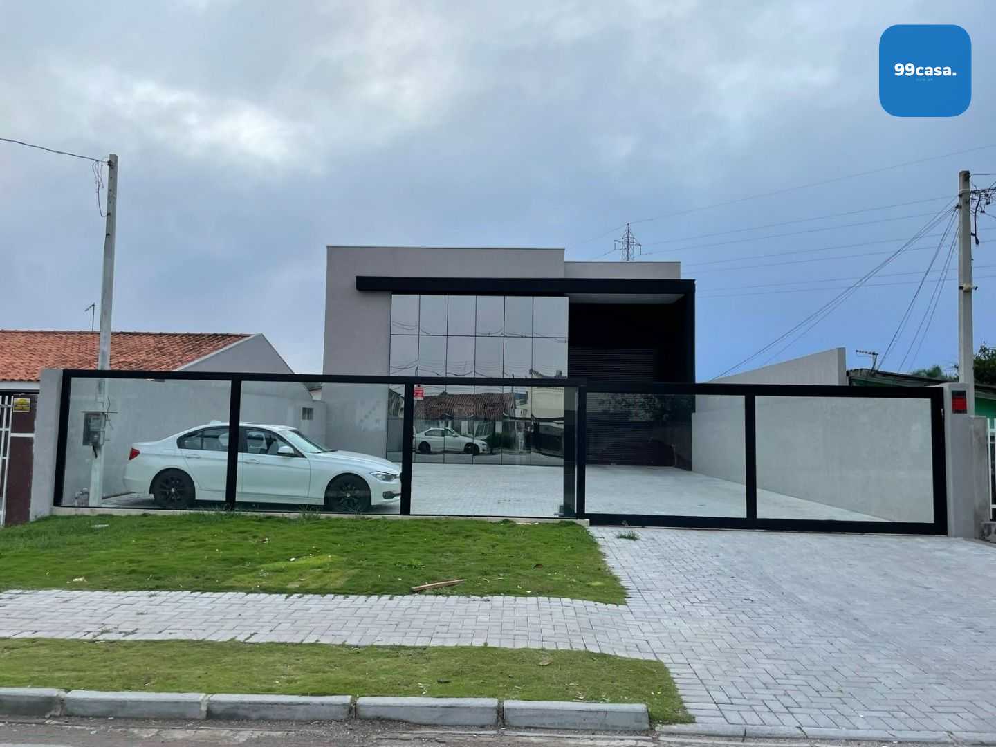 Galpão à Venda no Boqueirão  670m  com Mezanino, Escritórios e...