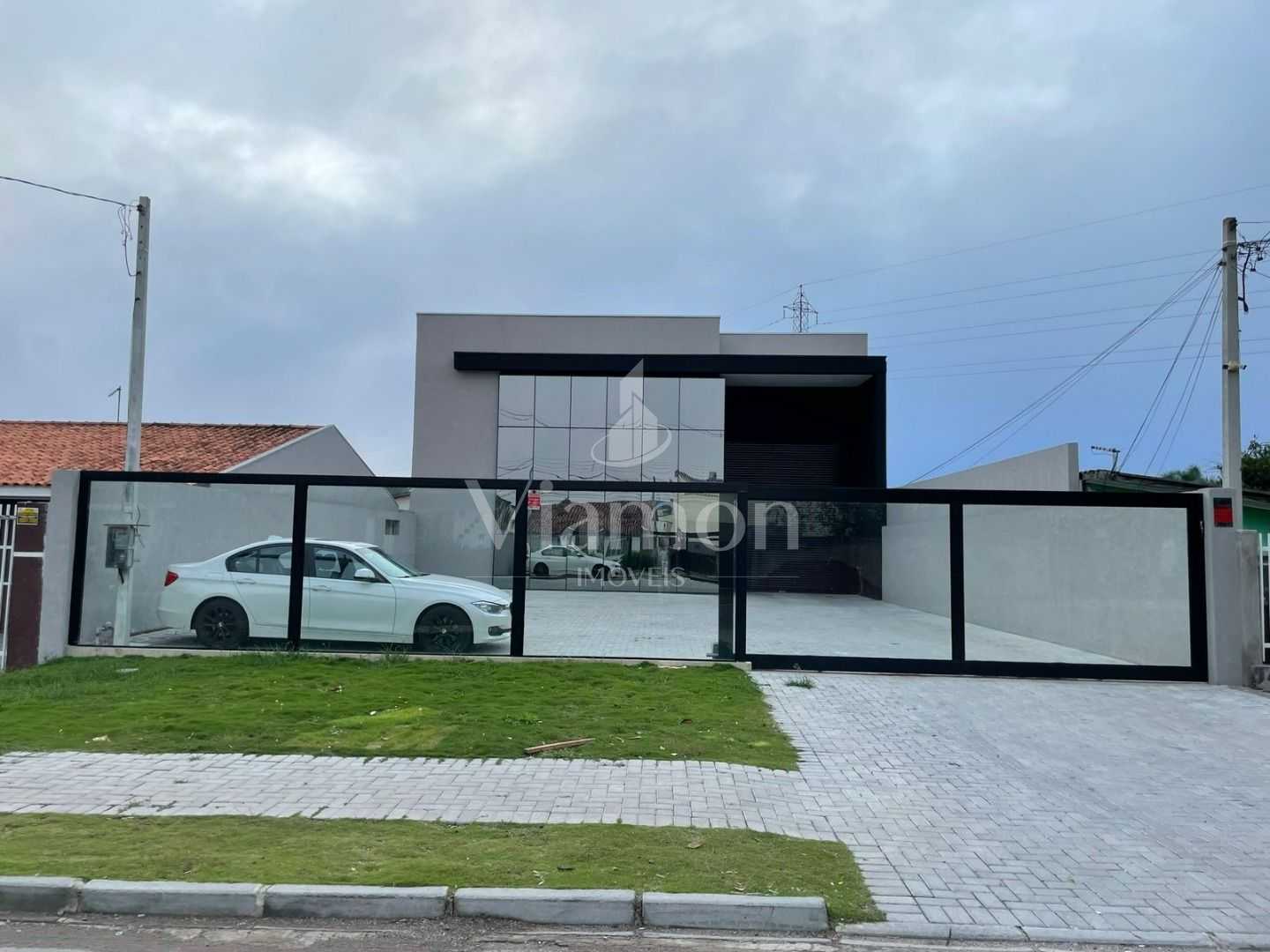 Galpão à Venda no Boqueirão  670m  com Mezanino, Escritórios e...