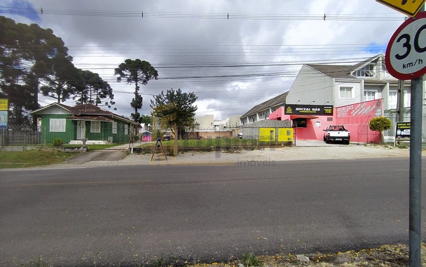 Terreno de Esquina no Boqueirão  1.507m  para Construção