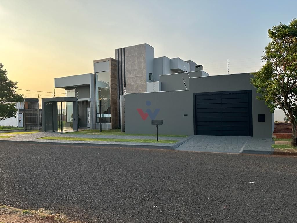 Casa de 3 Dormitórios com Piscina e Área Gourmet à Venda em Ma...