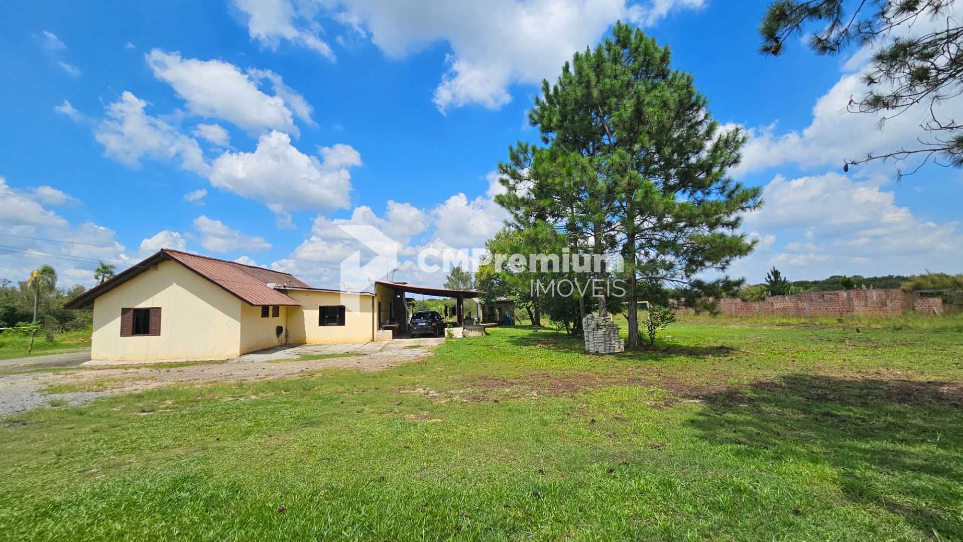 Área rural e urbana a 3 km do centro de Araucária com casa de ...