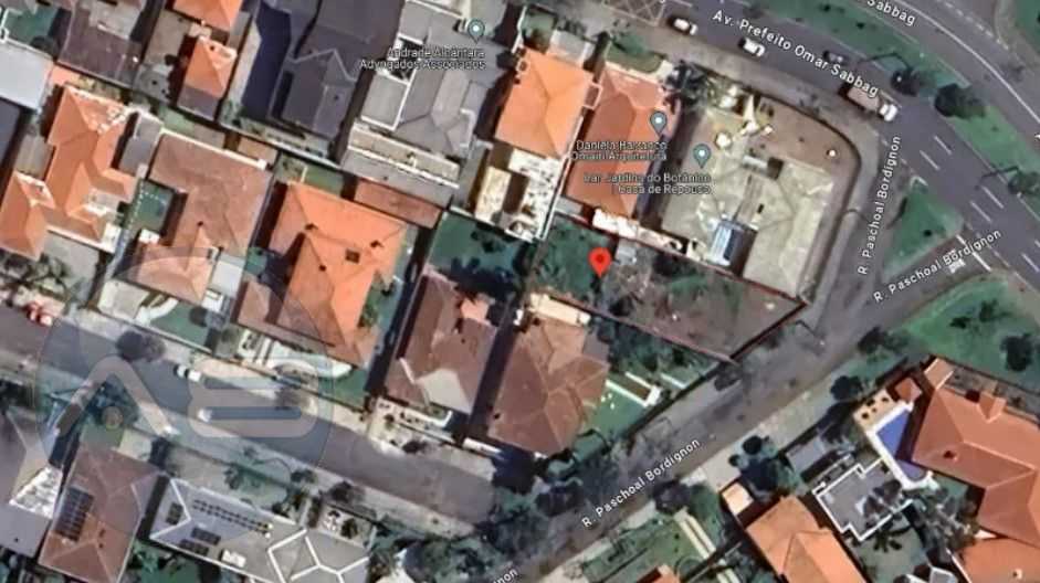 Terreno 480m  à venda no Jardim Botânico  Plano, acima do níve...