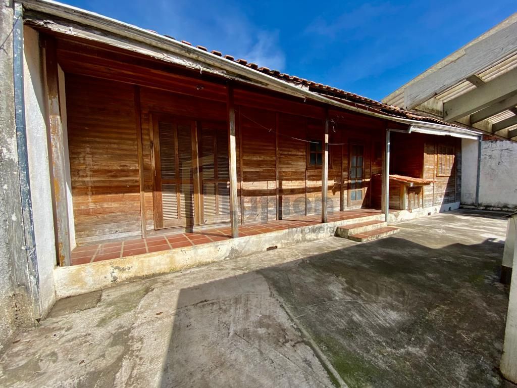 Terreno à Venda no Água Verde  449m  em Zona Residencial com P...