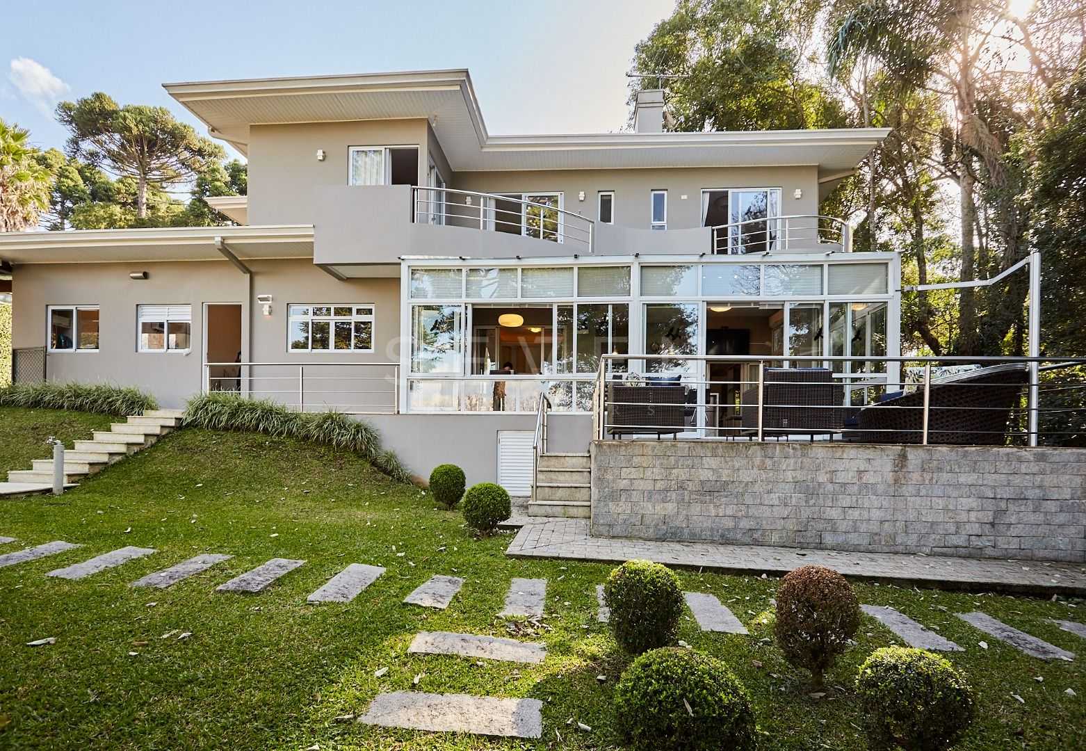 Residência de Alto Padrão no Campo Comprido  Exclusividade e N...