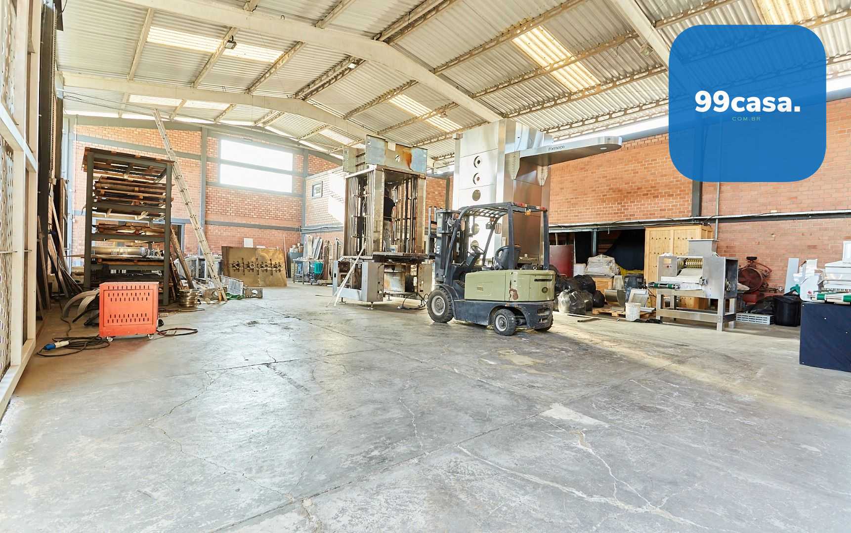 Barracão 500m  em Terreno de Esquina | Localização Estratégica...