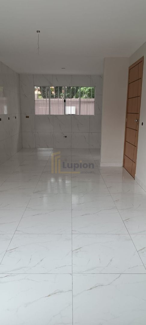 Casa Aconchegante com 3 Dormitórios no Conjunto Itatiaia  Mari...