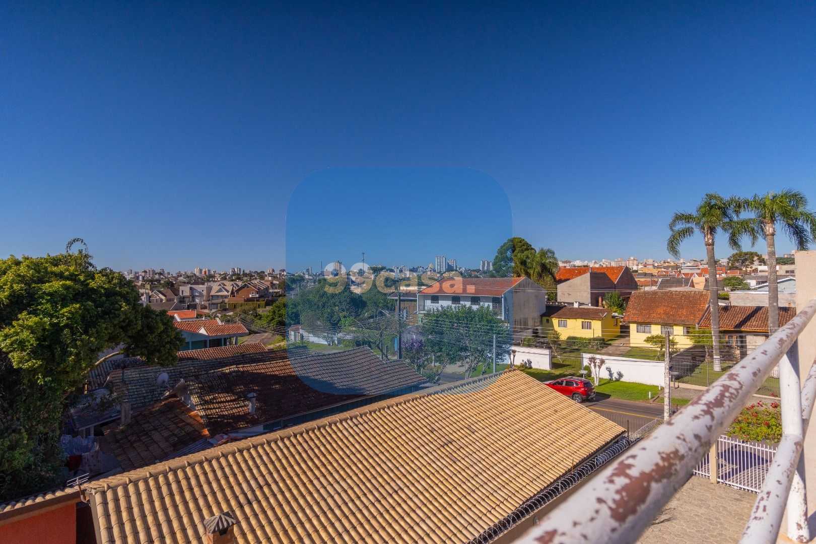 Sobrado Triplex 129m  em Condomínio Fechado no Portão  Seguran...