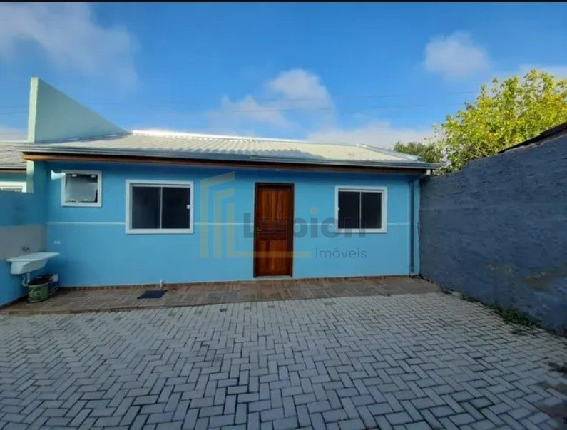 Investimento Seguro em Curitiba  4 Casas Alugadas no Bairro Bo...