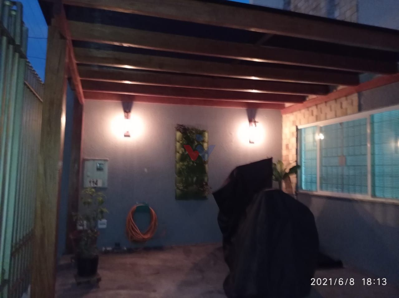 Sobrado com Piscina e 3 Quartos no Jardim Fregadolli  Maringá PR