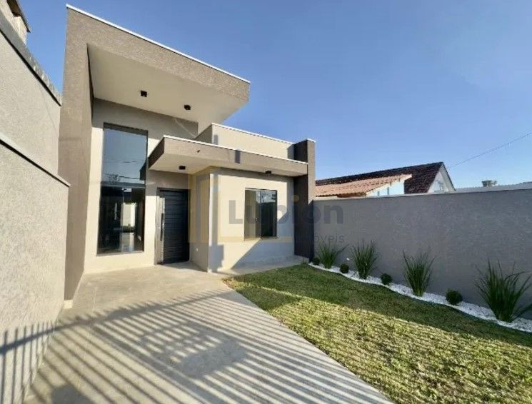 Casa Nova e Moderna à Venda no Bairro Gralha Azul  Próxima ao ...