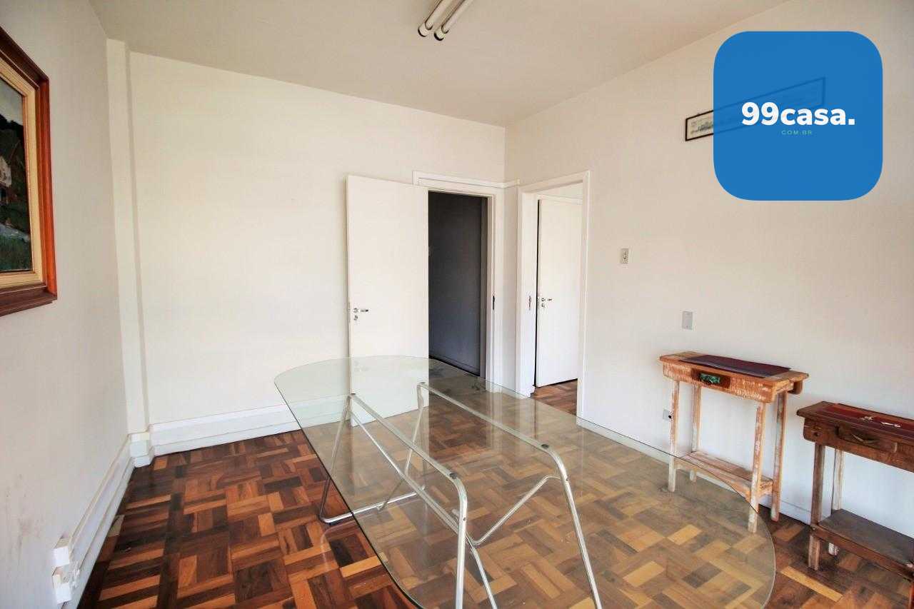 Conjunto Comercial Mobiliado no Centro de Curitiba  Frente Rua...