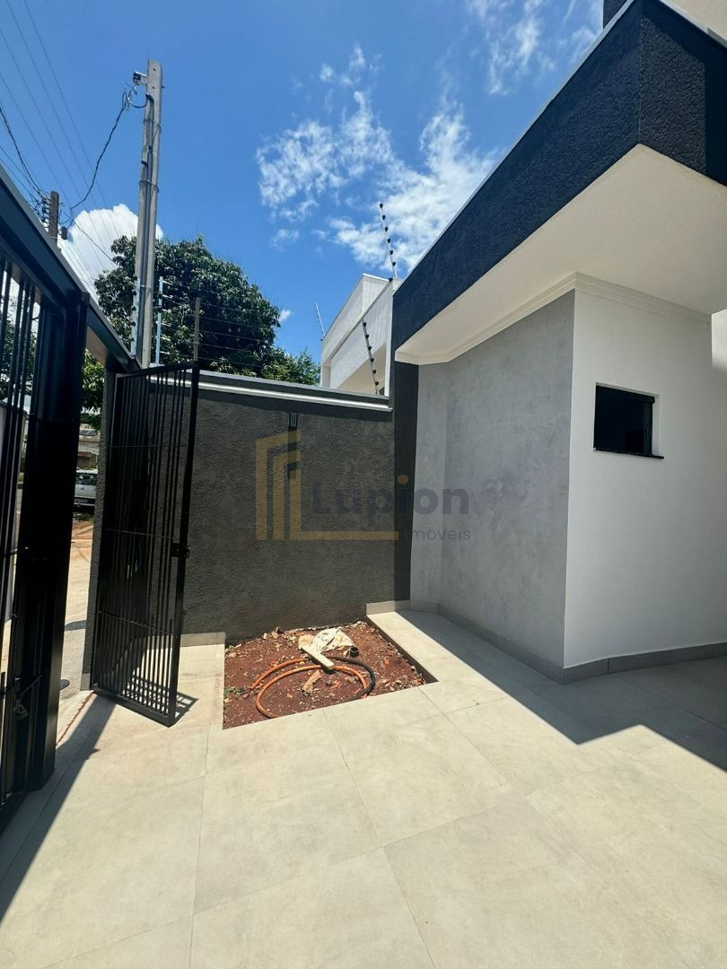 Casa à Venda no Parque Alvamar  3 Dorms, Suíte e Garagem em Sa...