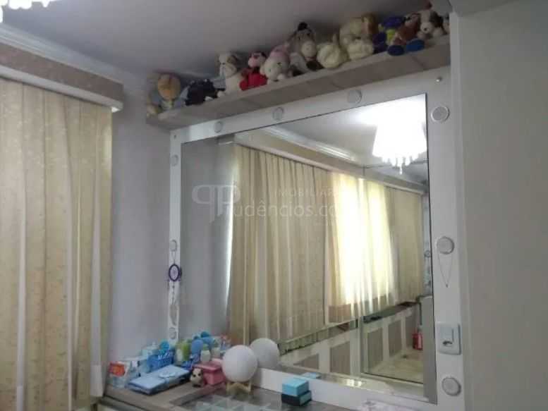 Excelente Casa à Venda com Móveis Planejados, Portão Elétrico ...