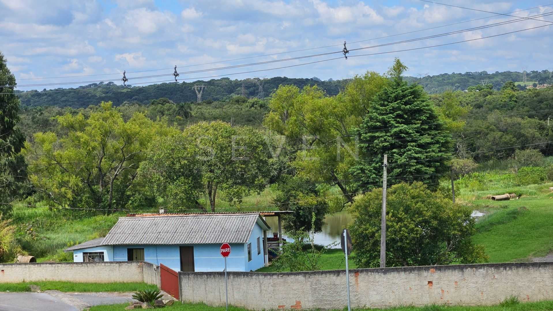 Chácara com 40.099m  a 3 km do centro de Araucária, com casa e...