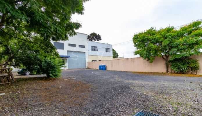 Barracão 550m  no Boqueirão  Espaço Amplo e Estrutura Completa...