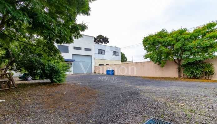 Barracão 550m  no Boqueirão  Espaço Amplo e Estrutura Completa...