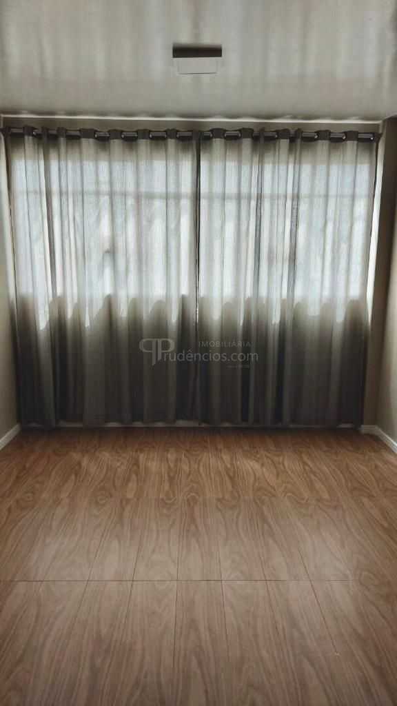 Sala Comercial Exclusiva no Centro Comercial João Bettega  Loc...