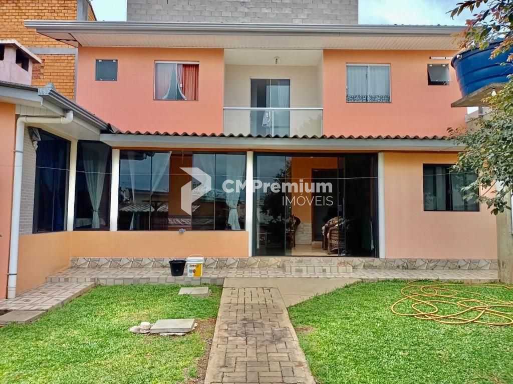 Imóvel com Duas Casas e Sobrado. Espaço, Conforto e Variedade ...