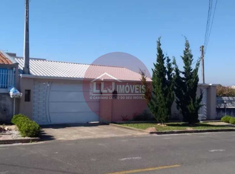 Excelente Casa à Venda com Móveis Planejados, Portão Elétrico e Estrutura Completa