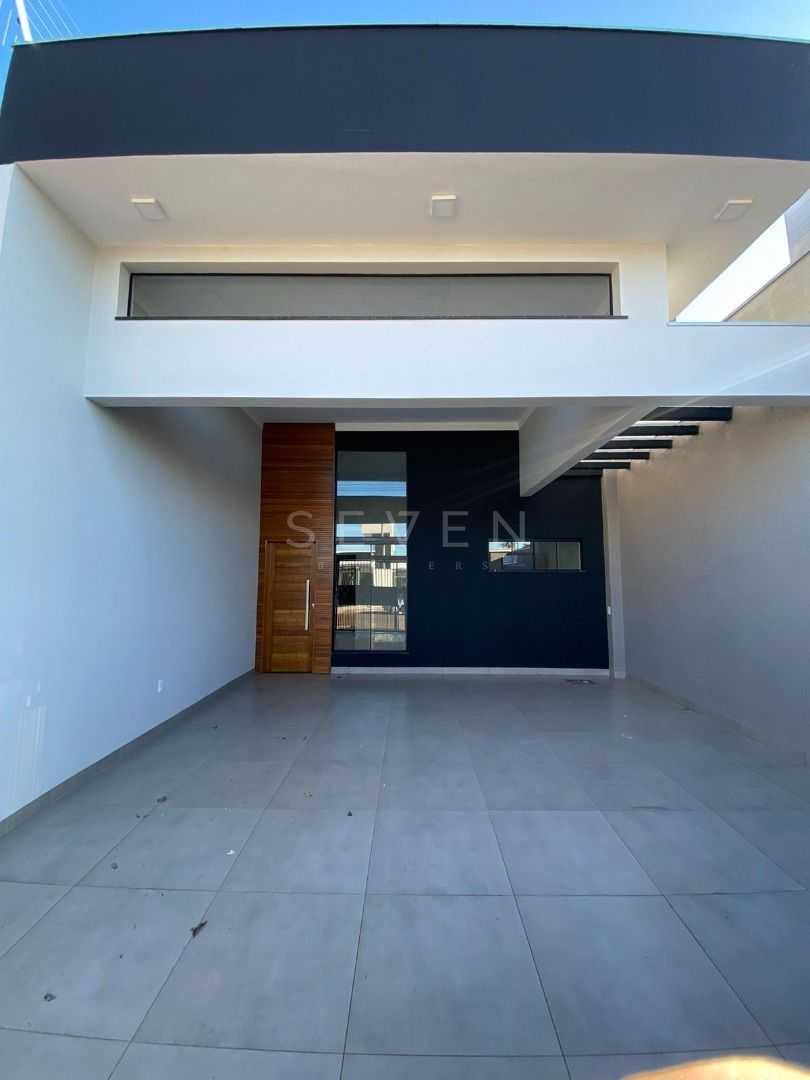 Espaçosa Casa de 3 Dormitórios à Venda no Jardim Três Lagoas  ...