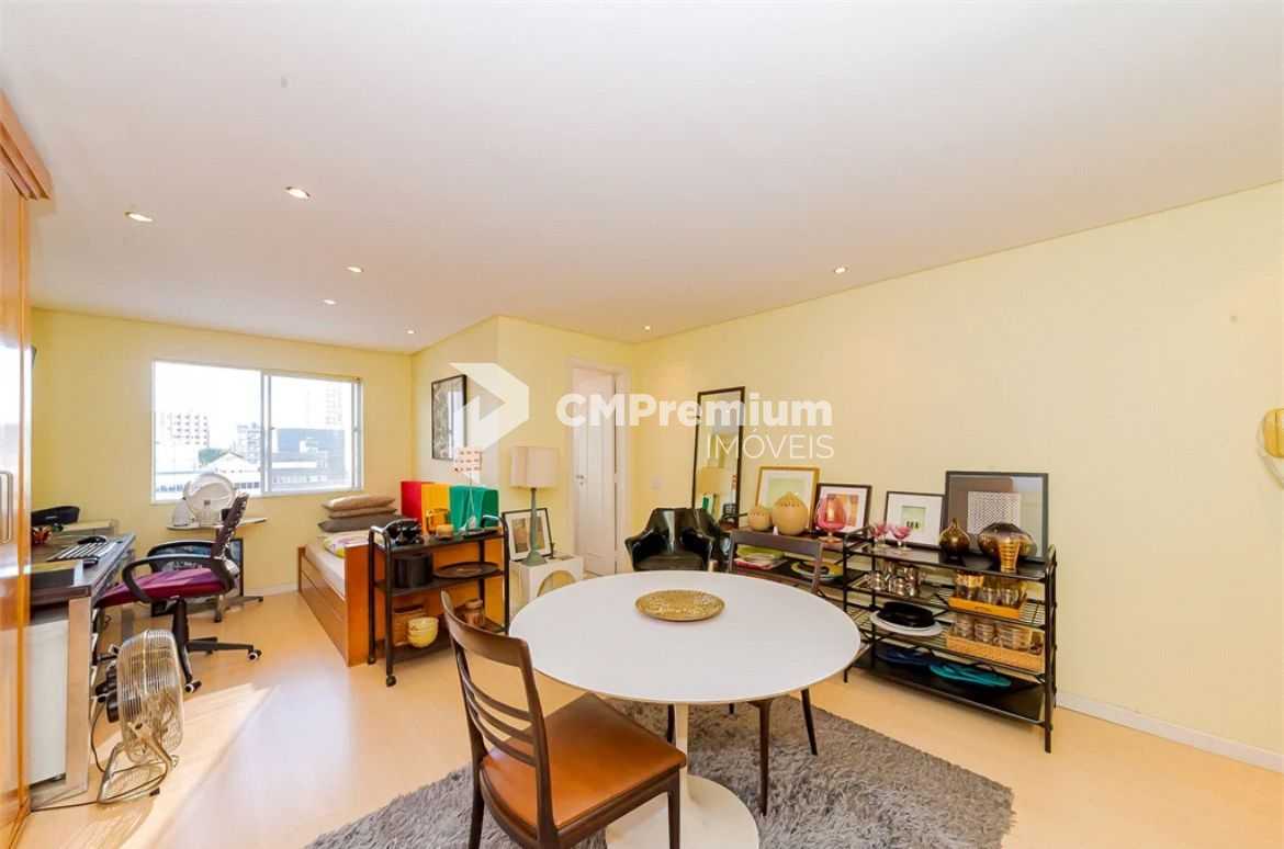 Viva no Centro de Curitiba, Apartamento Mobiliado e Pronto par...