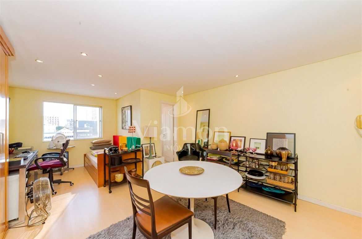 Viva no Centro de Curitiba, Apartamento Mobiliado e Pronto par...