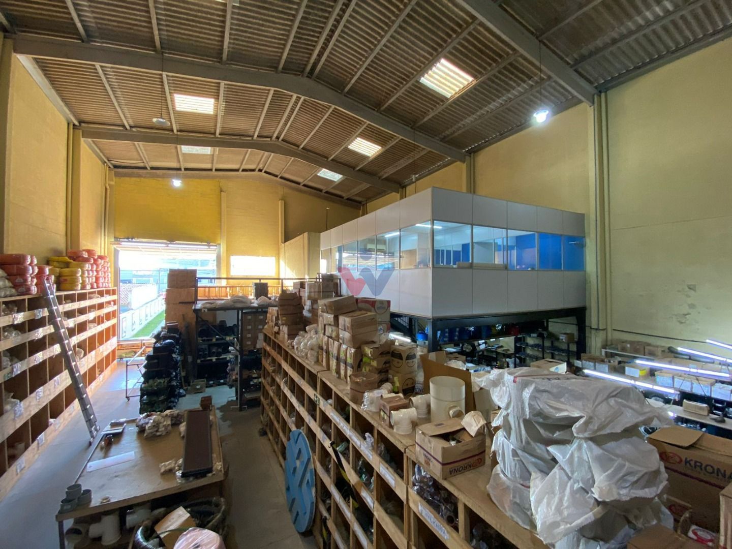 Barracão no Boqueirão com Locatário Ativo  Renda Garantida e I...