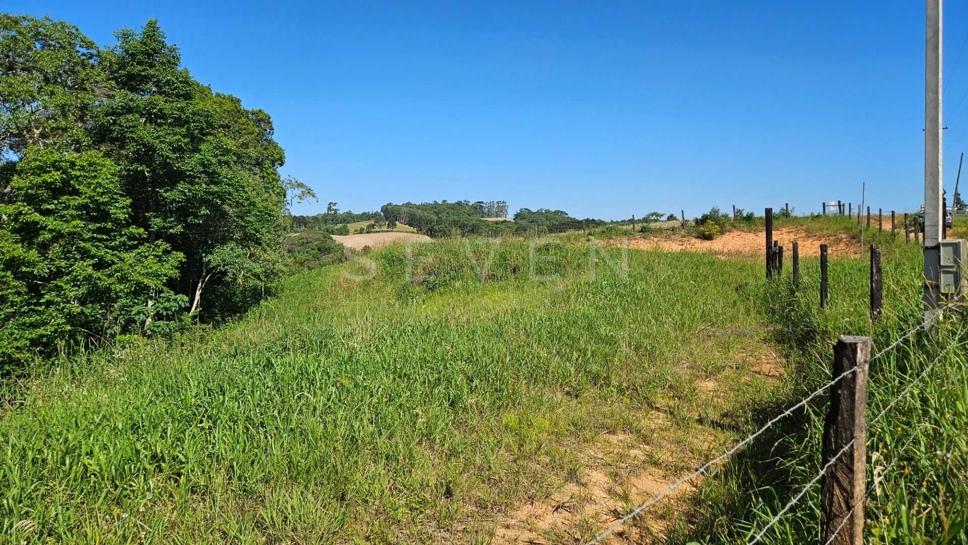 Refúgio de 4.397 m  em Contenda  Terreno com Vista e Natureza
