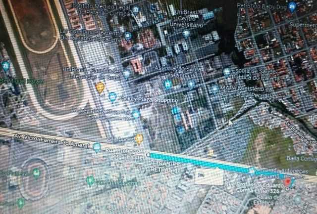 Terreno de Esquina em Curitiba  Perfeito para Construção ou In...