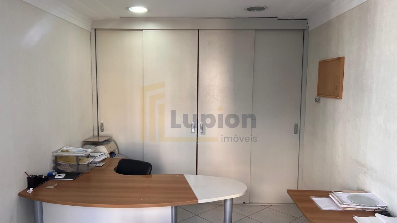 Sala Comercial de 46m  na Boca Maldita  Centro de Curitiba