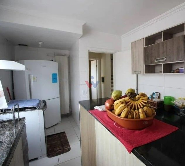 Sobrado 3 Quartos  1 Suíte  em Condomínio Fechado na Av. Kenne...