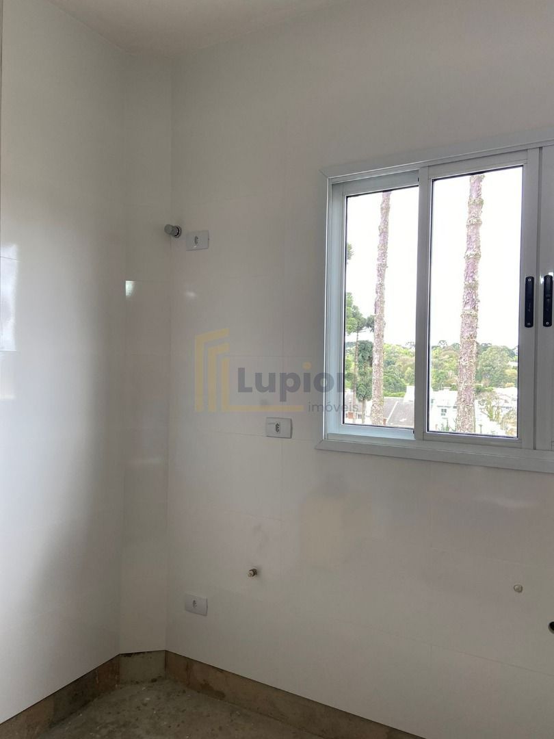 Sobrado Alto Padrão 270m  no Abranches  5 Quartos, Suíte, Gara...