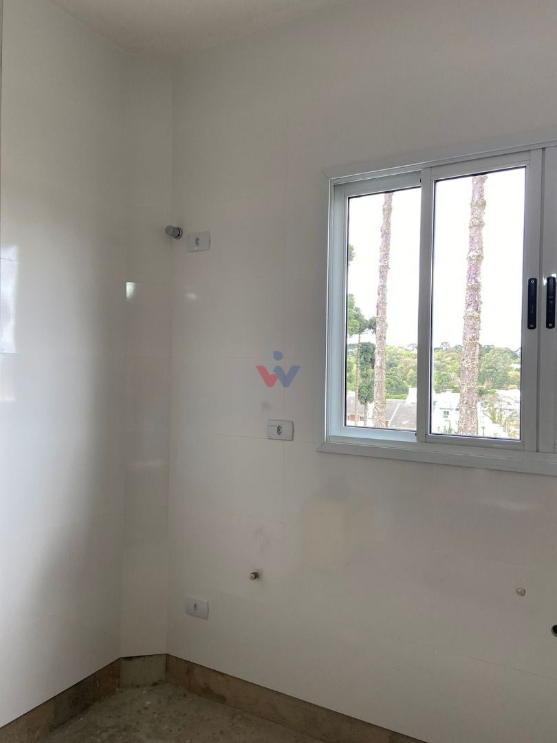 Sobrado Alto Padrão 270m  no Abranches  5 Quartos, Suíte, Gara...