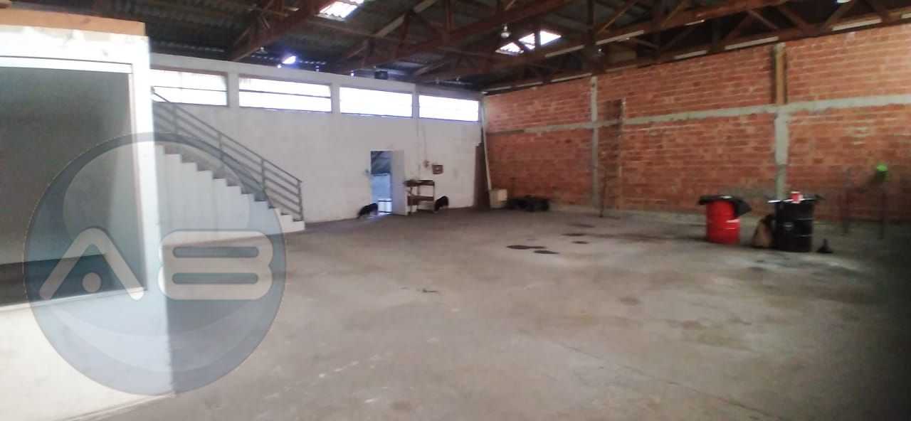 Barracão Comercial à Venda com 600 m  Próximo ao Contorno Sul ...