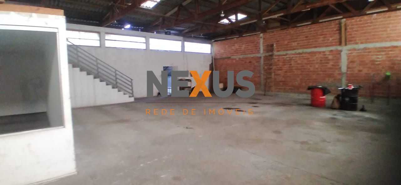 Barracão Comercial à Venda com 600 m  Próximo ao Contorno Sul ...