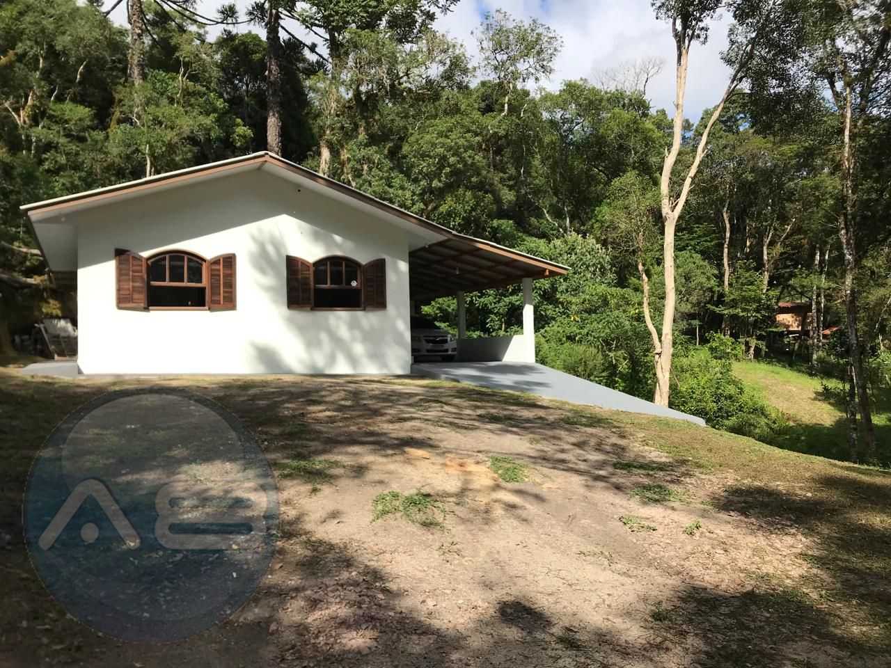 ?tima Casa em Agudos do Sul com Terreno de 2.000 m  e Nascente...