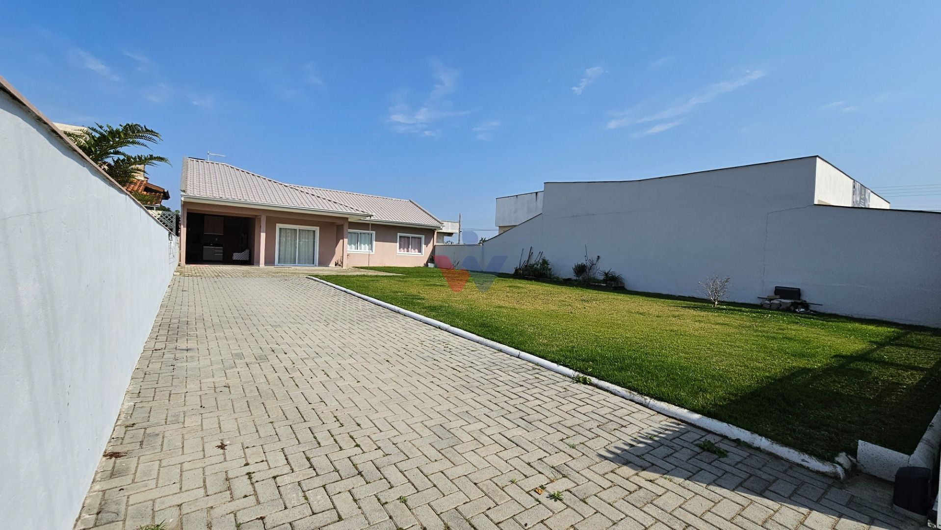 Ótima Casa na Praia do Ervino  4 Quartos, Piscina e Churrasque...