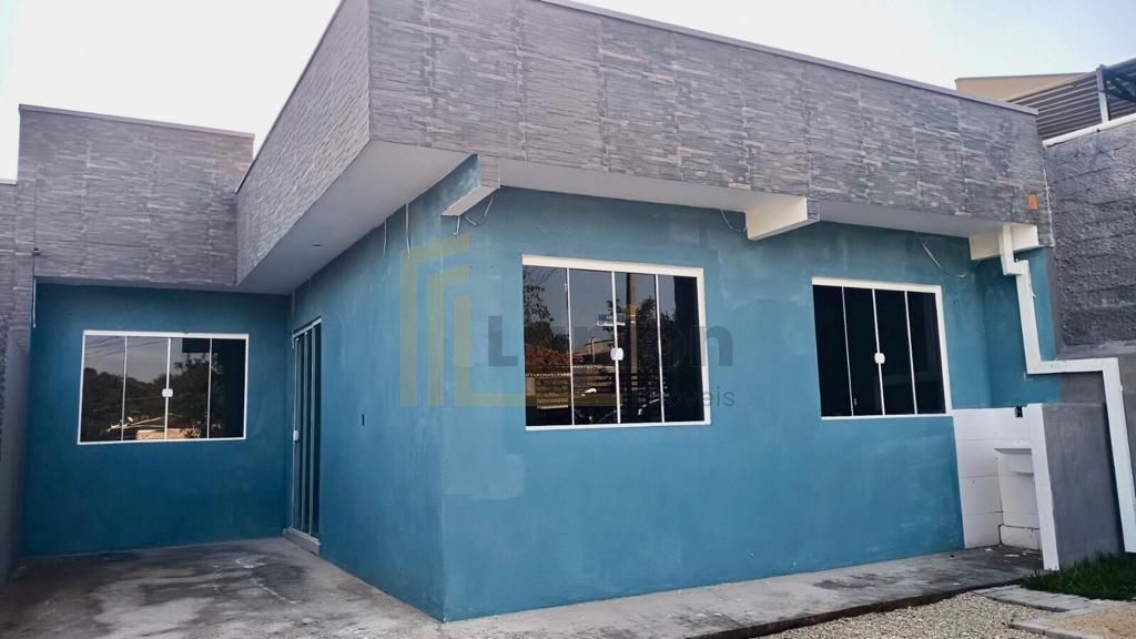 Linda Casa à Venda com 2 Quartos e Excelente Localização  Conf...