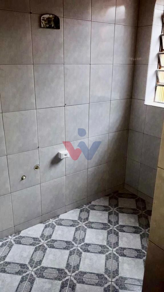 Casa Espaçosa nas Mercês com 5 Quartos, Suíte Master e Quintal...