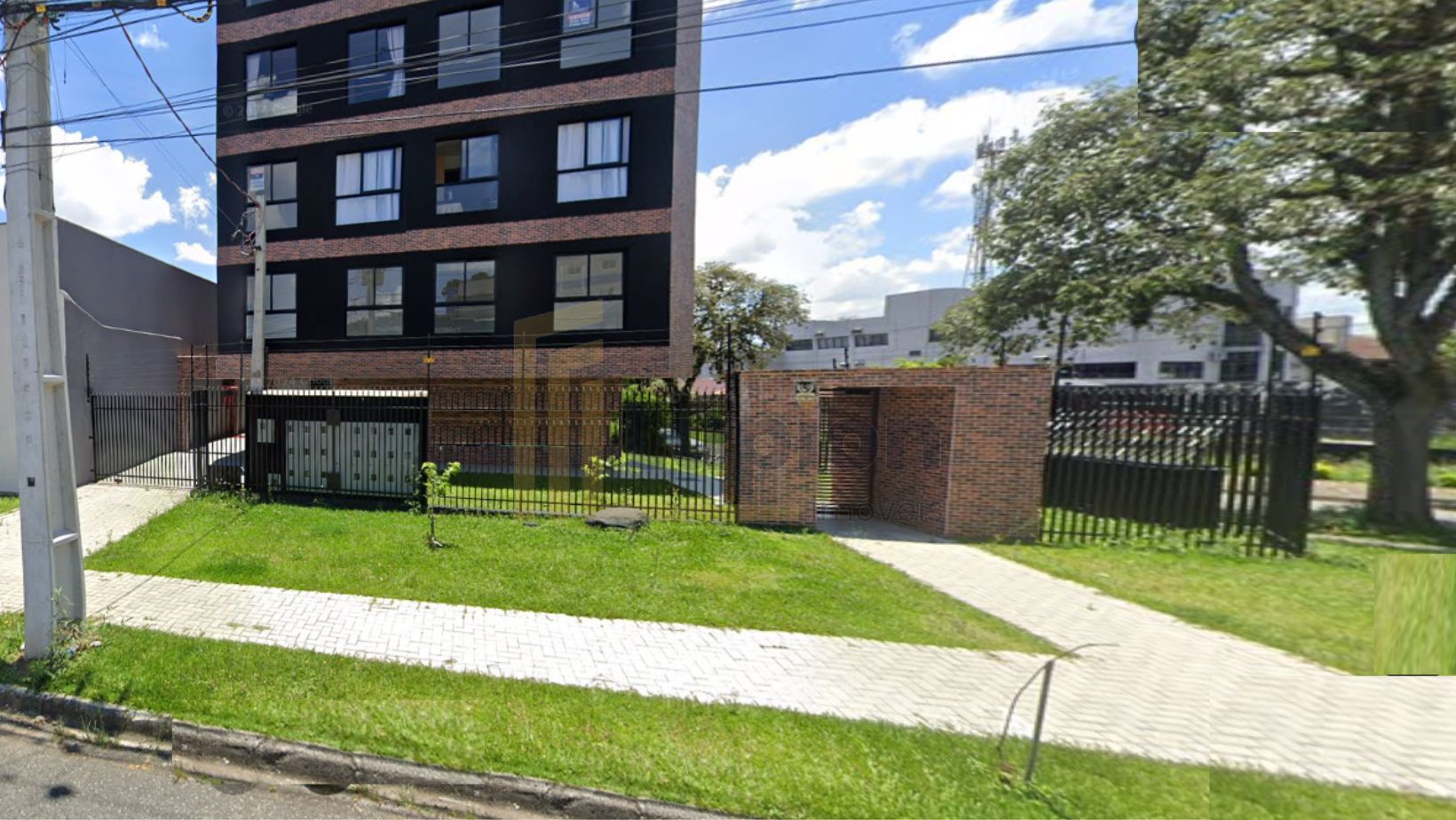 Studio novo e mobiliado de 25m  próximo à Unicuritiba e PUC