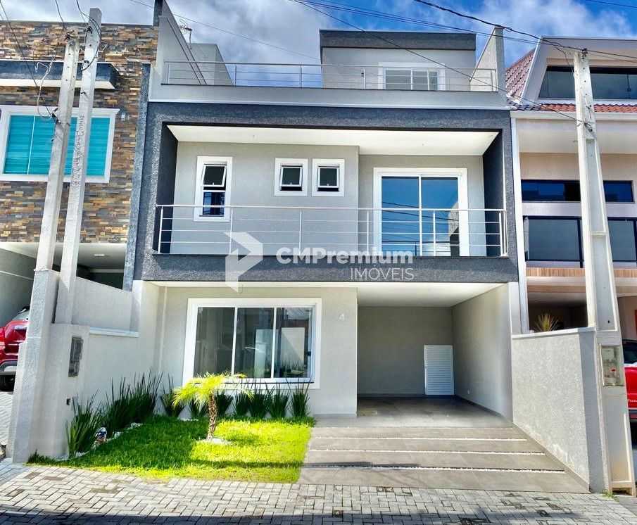 Sobrado Triplex Novo com Terraço e Churrasqueira em Condomínio...