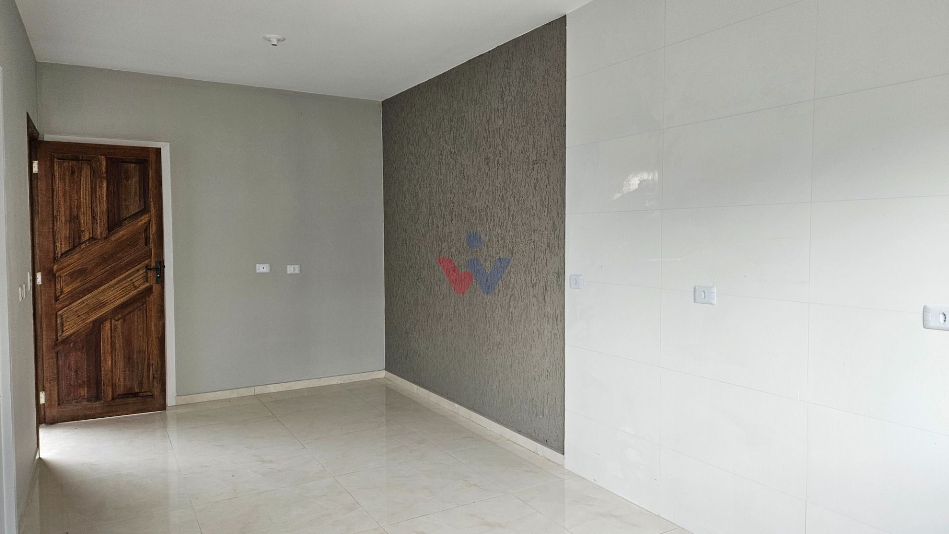 Casa à venda em localização estratégica  2 quartos, garagem e ...