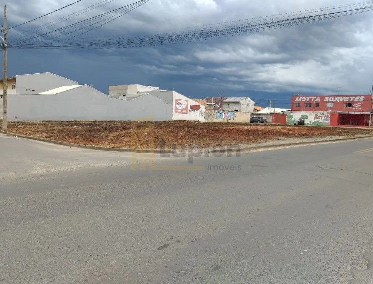 Terrenos Comerciais de Esquina no JD Guaraituba  Colombo, 606,...