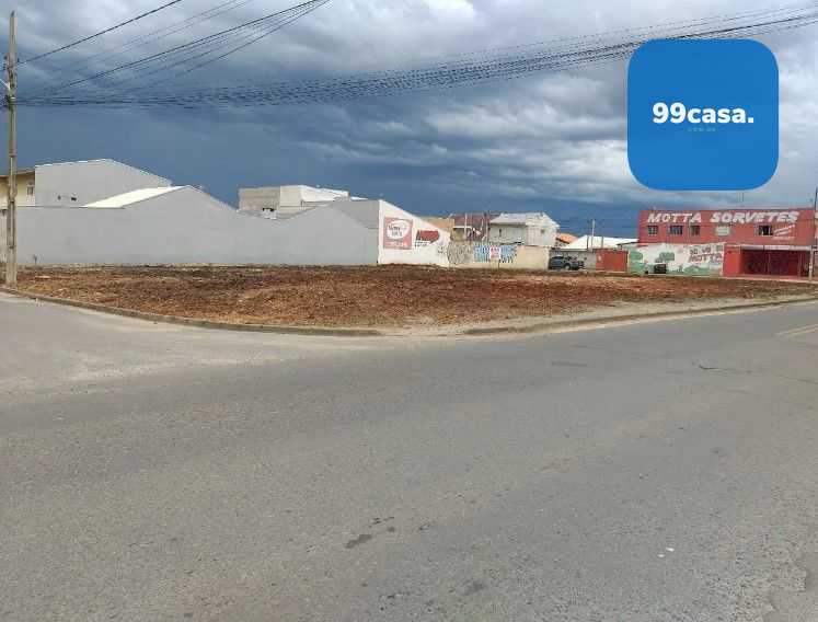 Terrenos Comerciais de Esquina no JD Guaraituba  Colombo, 606,...