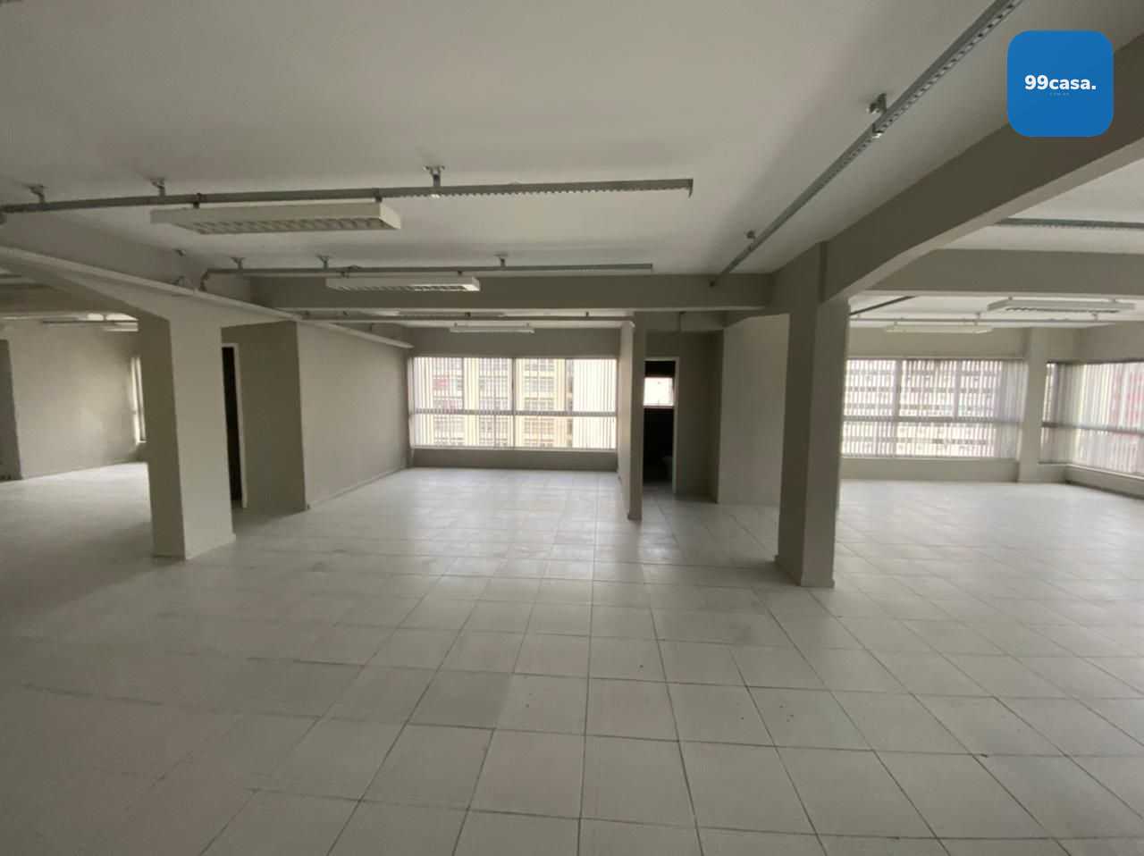 Conjunto Comercial Locado no Centro de Curitiba  488 m  | Inve...