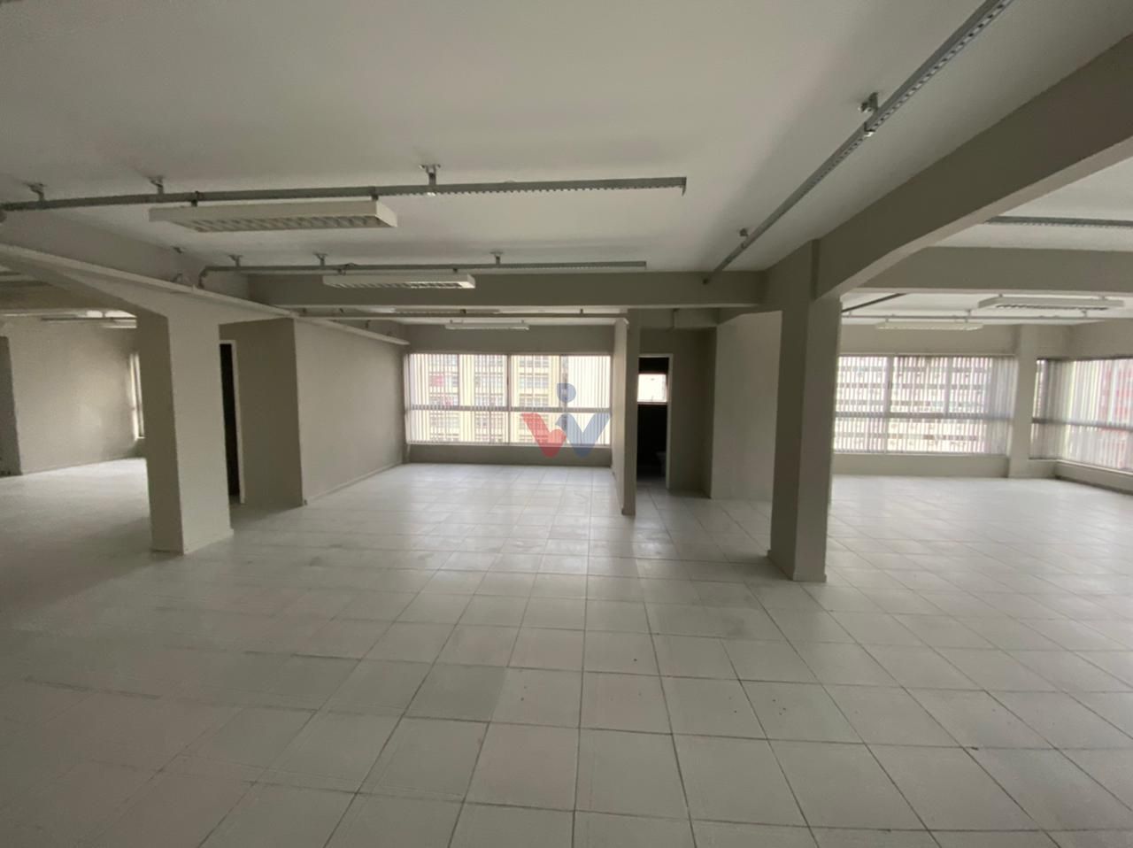 Conjunto Comercial Locado no Centro de Curitiba  488 m  | Inve...