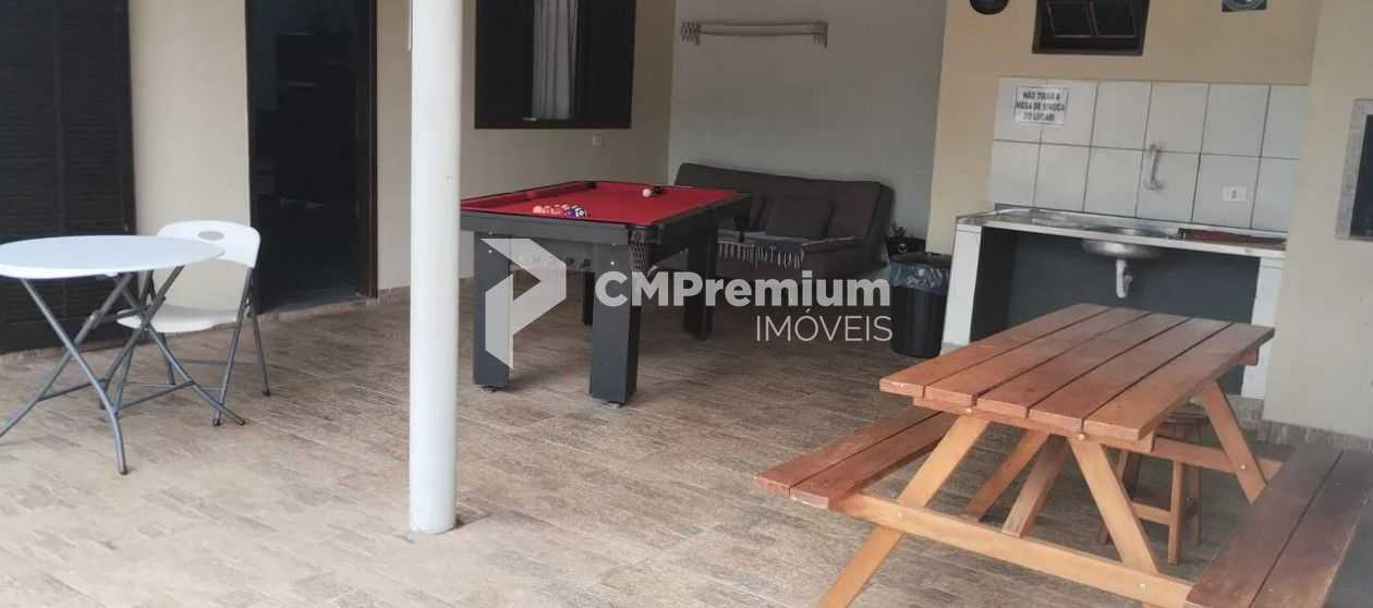 Casa Moderna com Piscina e Churrasqueira  Aceita Permuta em Cu...